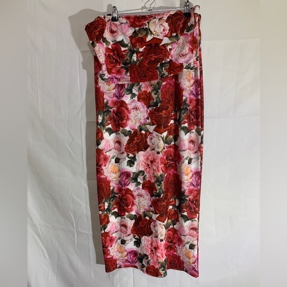3/$28❤️Shein two piece multicolor floral print skirt, set size L - Picture 1 of 4